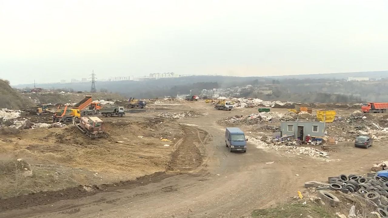 Жители Сынжеры жалуются на соседство с пунктом переработки строительного мусора.