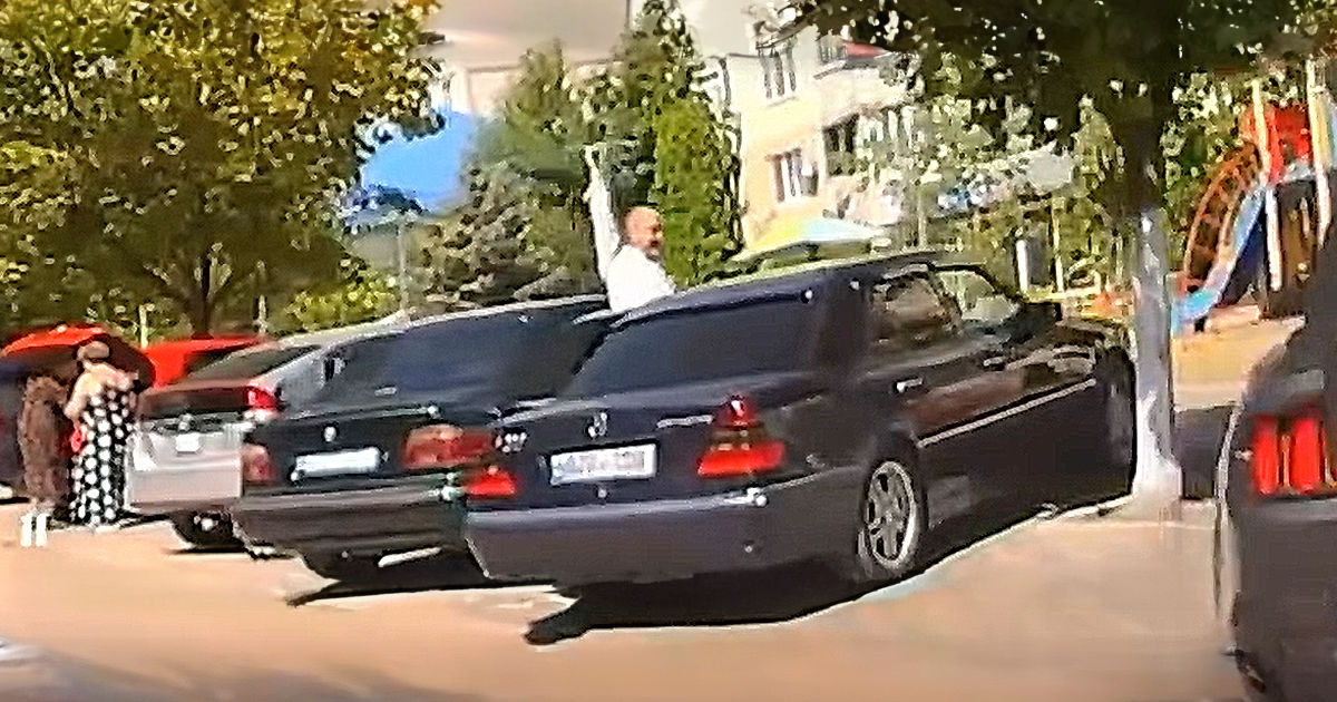 Un bărbat a tras mai multe focuri de armă într-o parcare din Comrat în plină zi.
