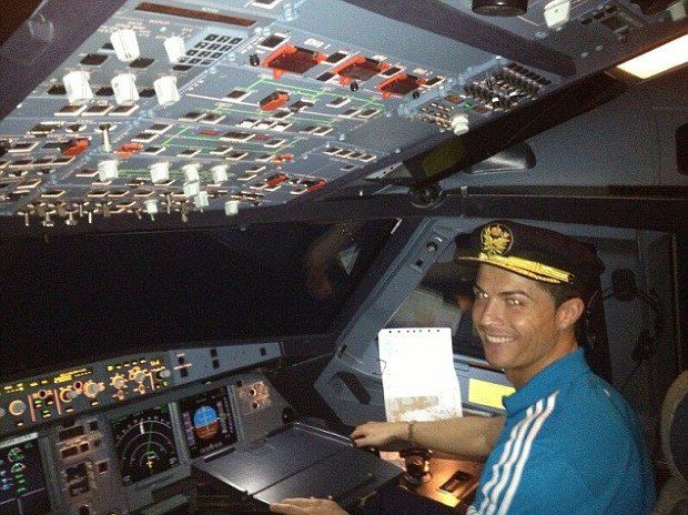 Cristiano Ronaldo și-a cumpărat un avion de lux. Foto: 101greatgoals.com
