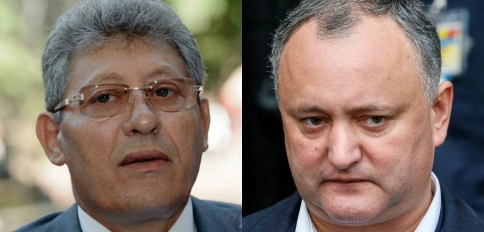 Mihai Ghimpu l-ar fi ajutat pe Igor Dodon să câștige alegerile parlamentare. Colaj: adevarul.ro