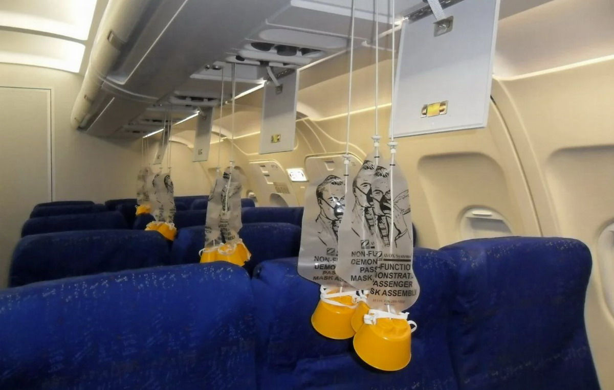 Из-за проблем с кислородными масками проверят 2600 самолетов Boeing 737.