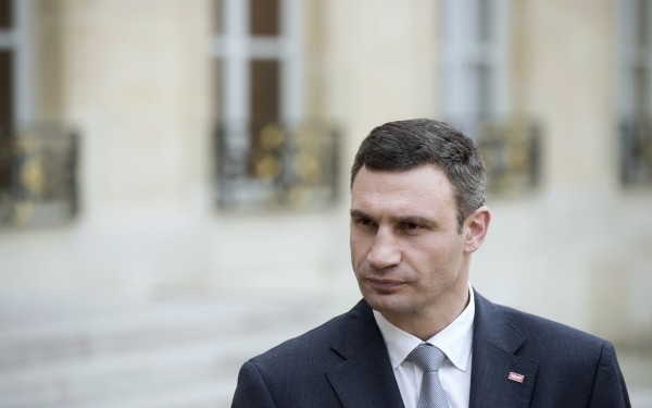 Vitali Kliciko, fostul campion mondial la box si unul dintre liderii miscarii prooccidentale de contestare, a fost ales duminica primar al Kievului, a afirmat Petro Porosenko.