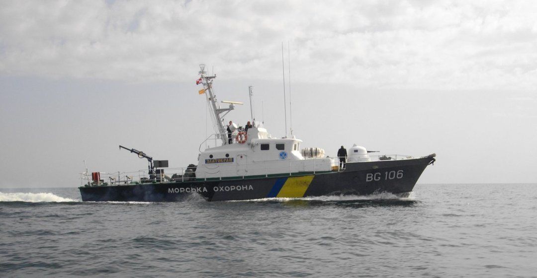 Украинские военные провели учения на побережье Азовского моря.