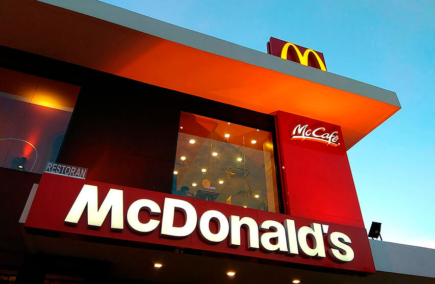 Новый генеральный директор McDonald’s решил изменить систему взаимоотношений между сотрудниками компании.