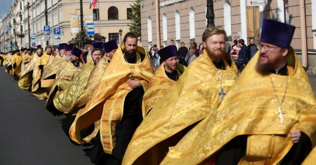 От коронавируса скончался первый священнослужитель РПЦ.