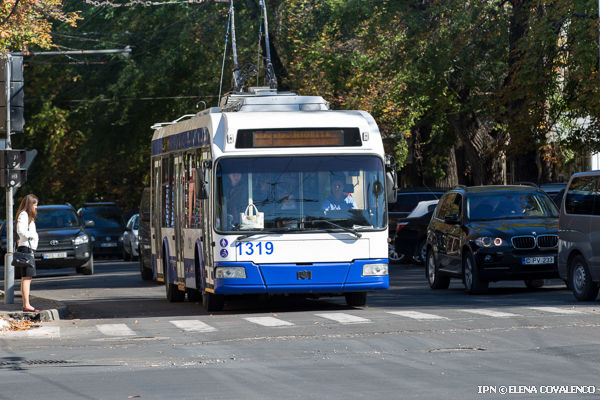 Circulația transportului public va fi redirecționată în zile de sâmbătă și duminică. Foto: ipn.md