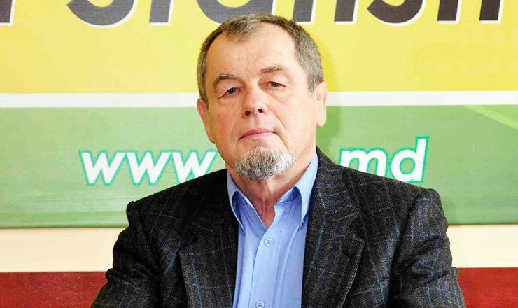 Доктор экономики Михаил Пойсик.