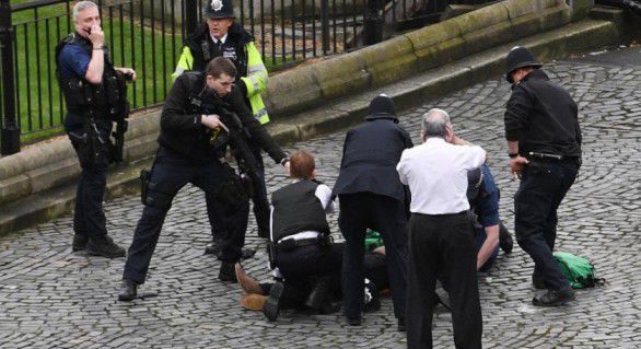 Şapte persoane au fost arestate în legătură cu atacul terorist de la Londra.