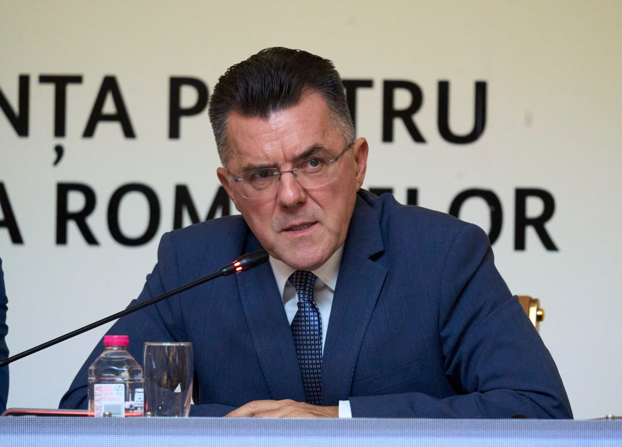 Румынский политик: Молдова суверенна и независима до первой проблемы.