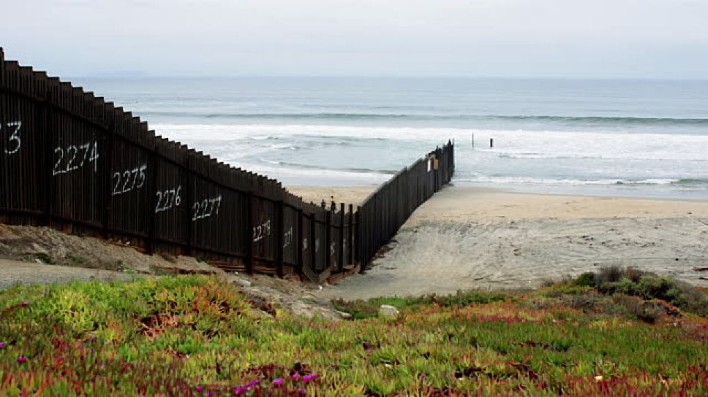 Zidul promis de Donald Trump la granița cu Mexic va fi finalizat în doi ani. Foto: Getty Images