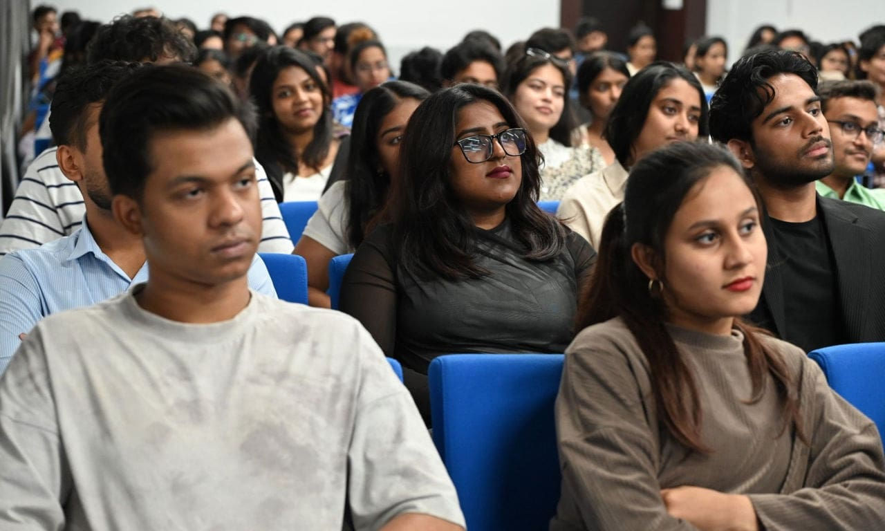 Часть доходов вузов от иностранцев направят в Министерство образования.