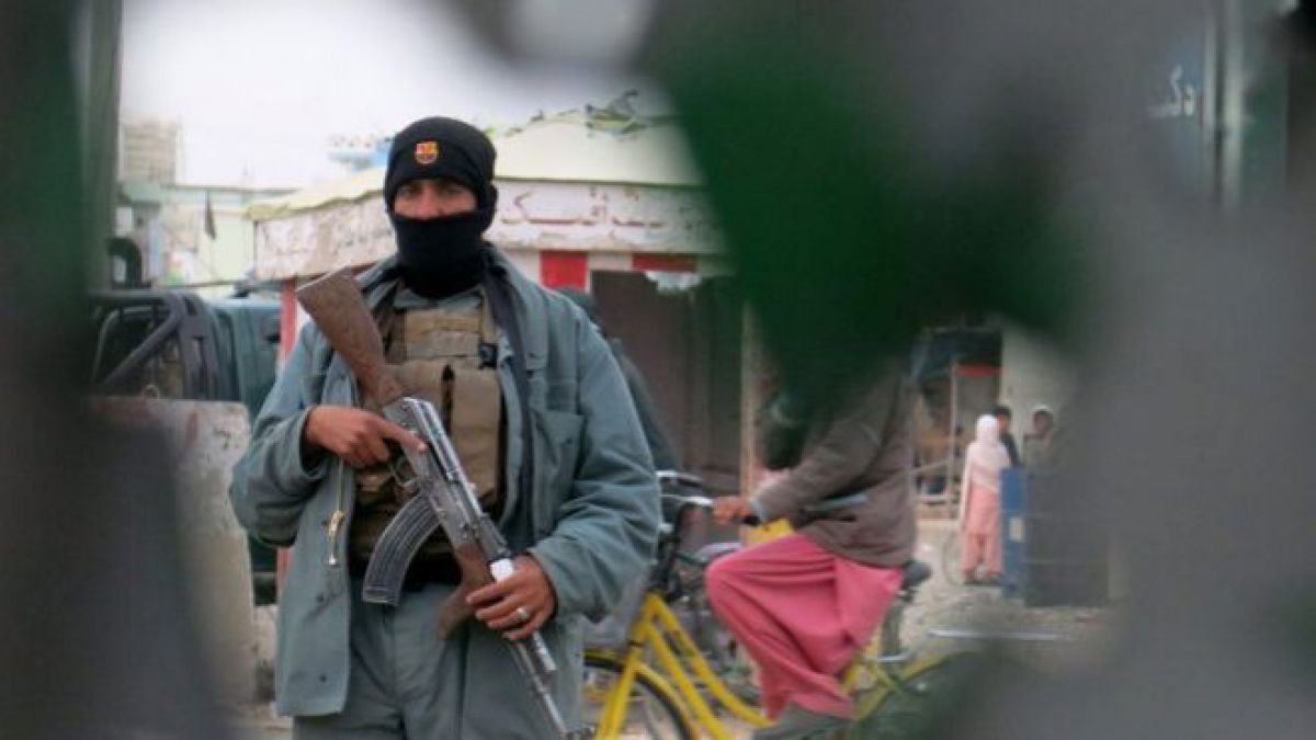 Peste 30 de persoane și-au pierdut viața într-un atentat terorist în Afghanistan. Foto: agora.md