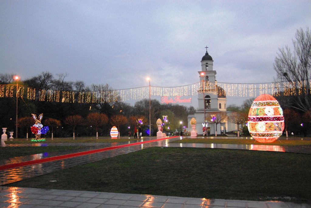 В Кишиневе будут установлены пасхальные декорации. Фото: сhisinau.md