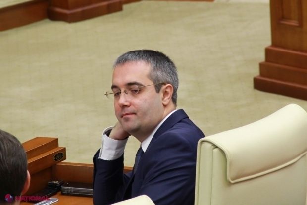 Sârbu, apostrofat de Candu: Ca jurist ar trebui să ştiţi. Foto:ziarulnational.md