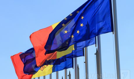 Este opinia liderului Mişcării Antimafie, Sergiu Mocanu, care a anunţat astăzi că, împreună cu formaţiunea sa, va organiza proteste la Parlament.