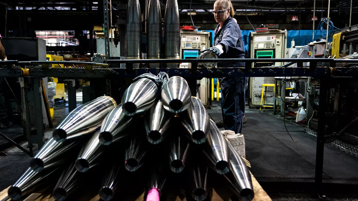 Industria de apărare solicită UE să își reducă dependența de China.