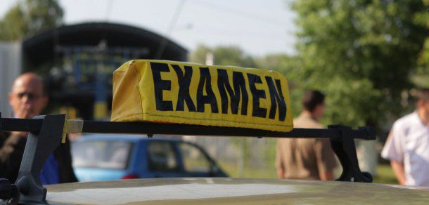 Examinatorii auto denunță cumpărătorii de permise. Foto: auto-bild.ro