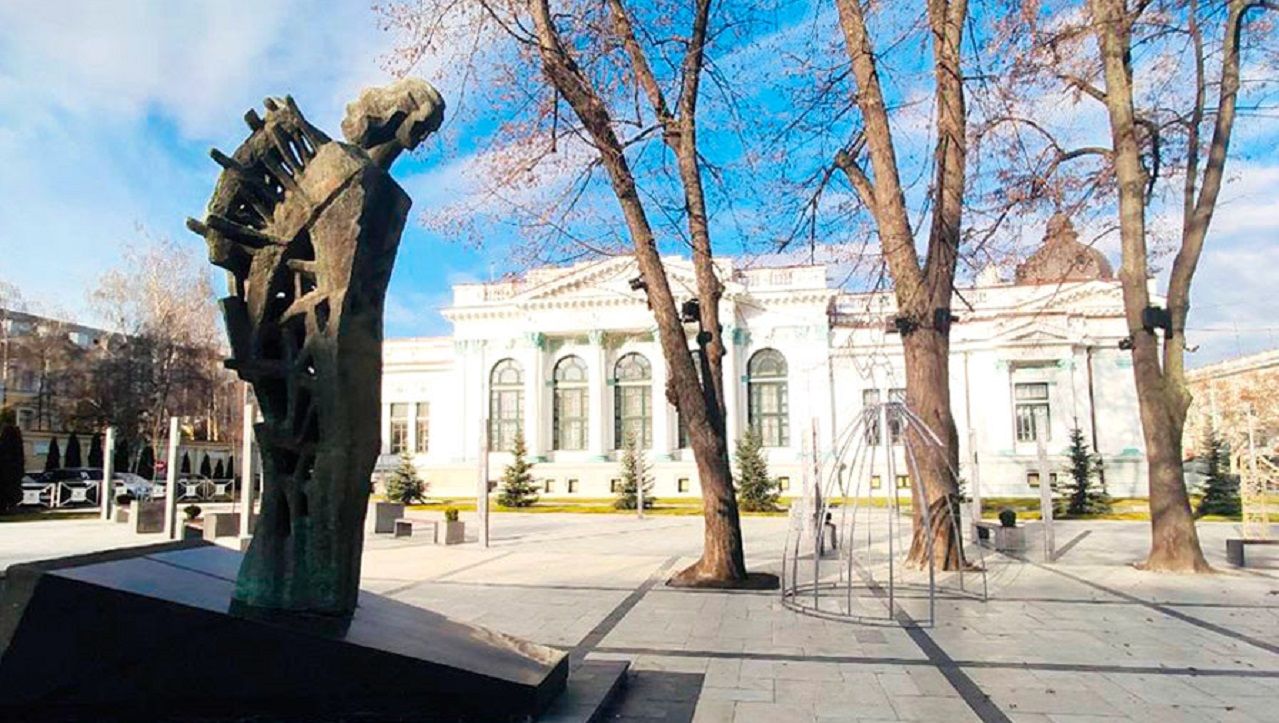 В столице пройдут мероприятия по случаю Дня национальной культуры и дня рождения поэта М. Эминеску.