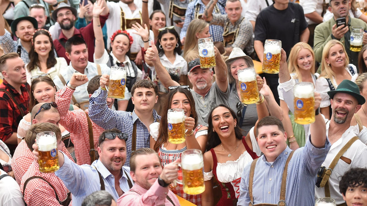 Oktoberfestul de la München a fost vizitat de un număr record de 7,4 milioane de persoane.