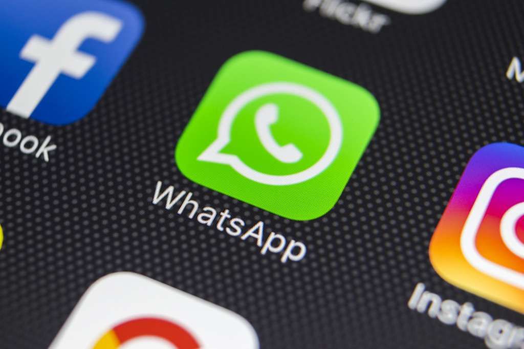 WhatsApp разрешил пользователям входить в аккаунт с разных платформ без привязки к телефону.
