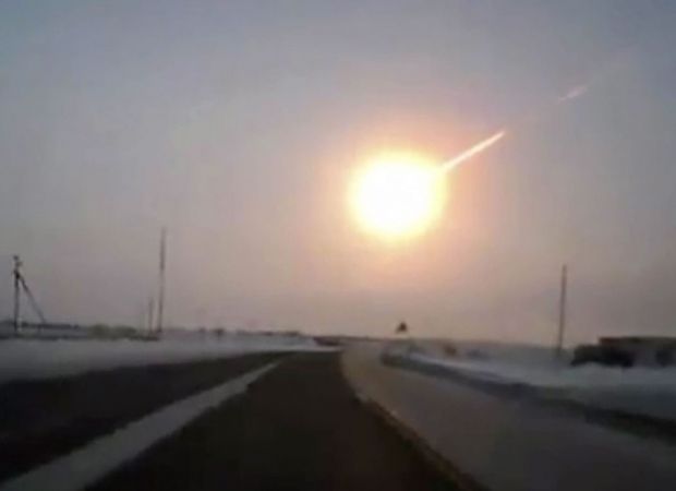 Oamenii de ştiinţă sunt de părere că obiectul strălucitor ar putea fi un meteorit. Foto: voices.nationalgeographic.com
