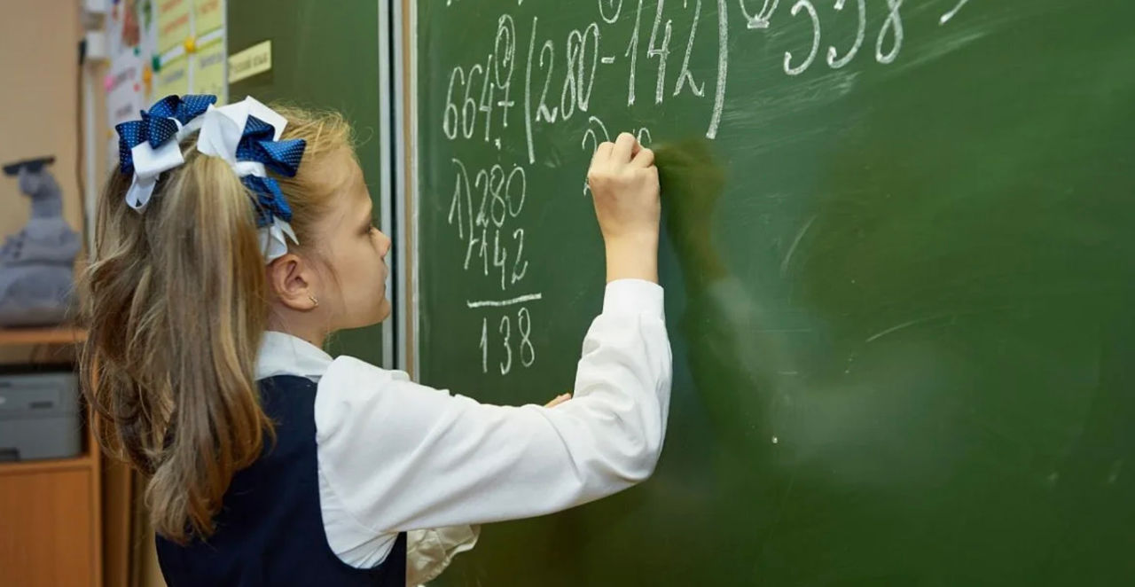 Новый учебный год в школах Молдовы начнётся с дефицитом учителей.