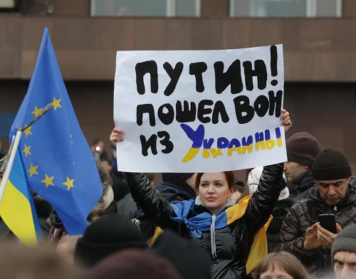 Глава МИД Голландии поблагодарил украинское правительство за сдержанность.