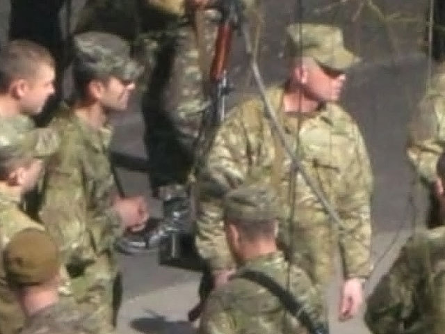 Мирные инициативы не мешают США усиливать военное присутствие у берегов Украины.