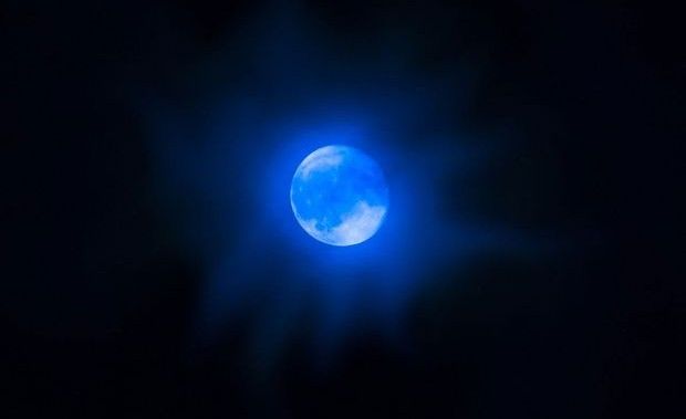 Pe 21 mai, începând cu 23:15 ora Moldovei, va avea loc fenomenul de Lună Albastră.