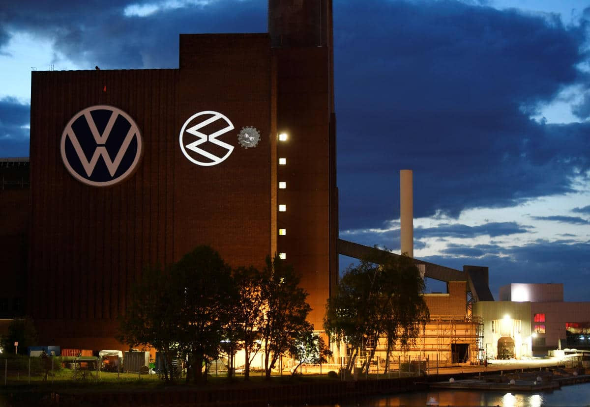 Мировые продажи Volkswagen обвалились на 14,3%: Самый большой спад за 4 года.