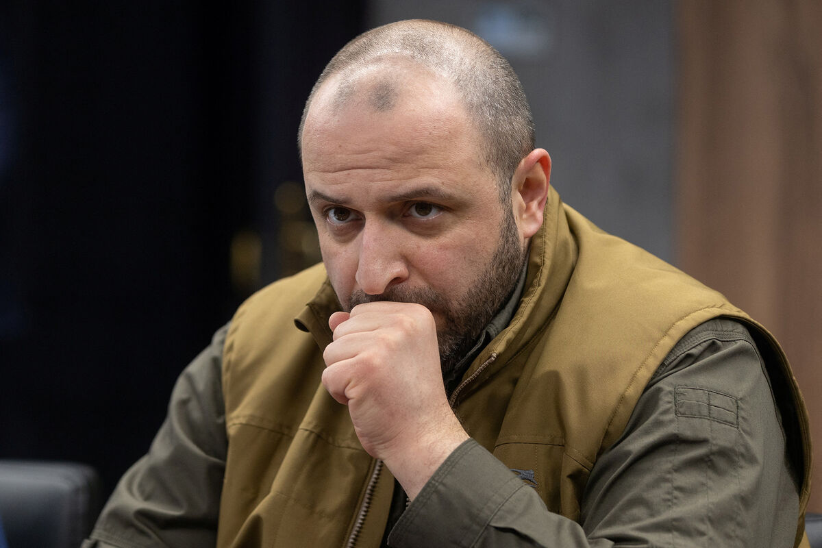 В Украине на главу Минобороны Умерова заведено дело.