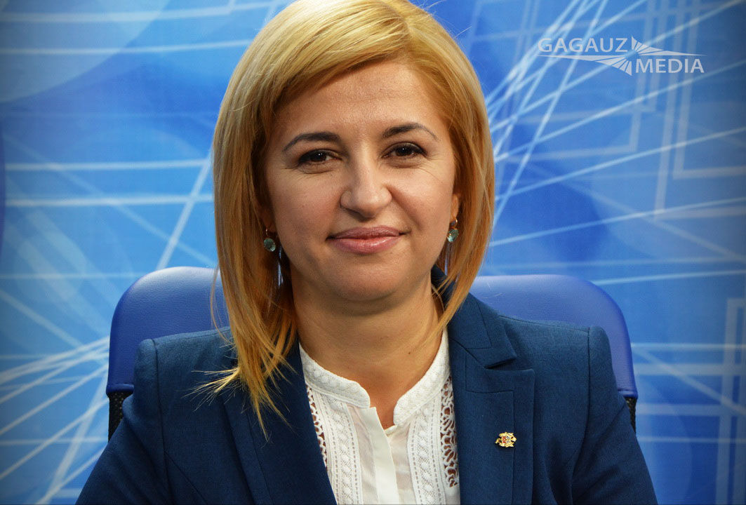 Găgăuzia va avea, începând de astăzi, un nou başcan. Irina Vlah va fi învestită, oficial, în funcţia de guvernator al autonomiei.