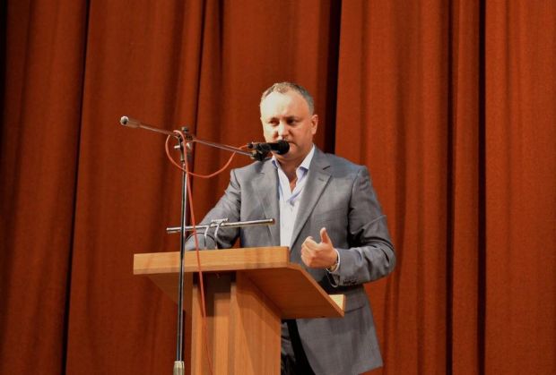 Dodon le-a pus ultimatum consilierilor socialiști. Foto: facebook.com