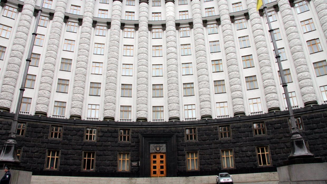 Правительство Украины запретило нерегулярные рейсы в Россию.
