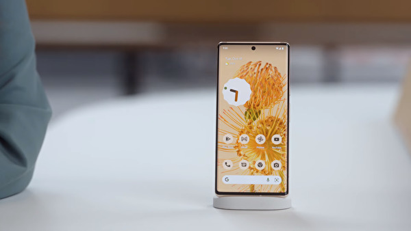 Google представила смартфоны Pixel 6 и Pixel 6 Pro.