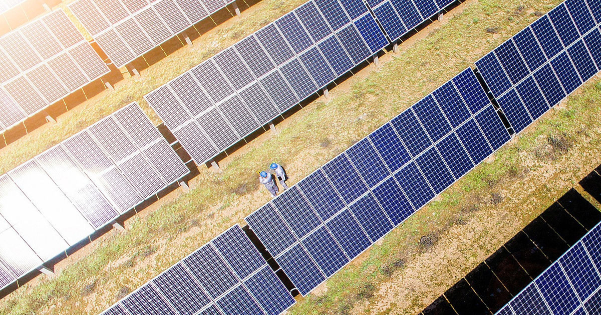 În Franța va fi limitată activitatea centralelor solare și eoliene, începând cu 14 aprilie.