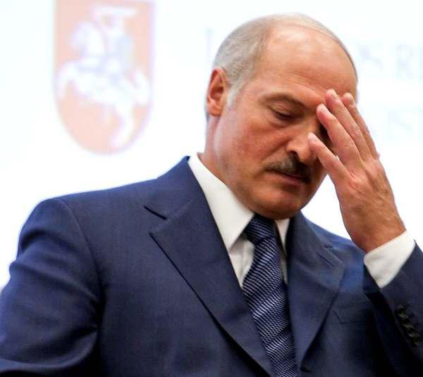 De asemenea, pe net a apărut înregistrarea conversației sale cu ministrul rus de externe Serghei Lavrov.