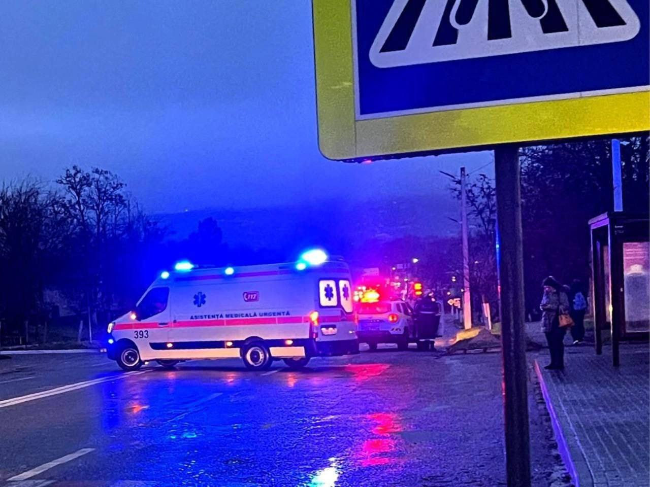 Un copil de 10 ani, spulberat de un automobil la Ceadâr-Lunga: Șoferul a fugit de la fața locului.
