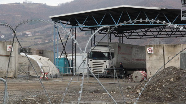 Евросоюз потребовал от Косово отменить пошлины на импорт из Сербии.