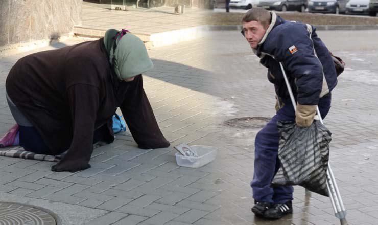 Чтобы быть еще более убедительными, попрошайки призывают имя Бога и используют объекты культа. 