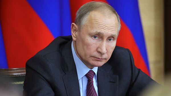 Путин объяснил акции в поддержку Навального раздражением от пандемии.