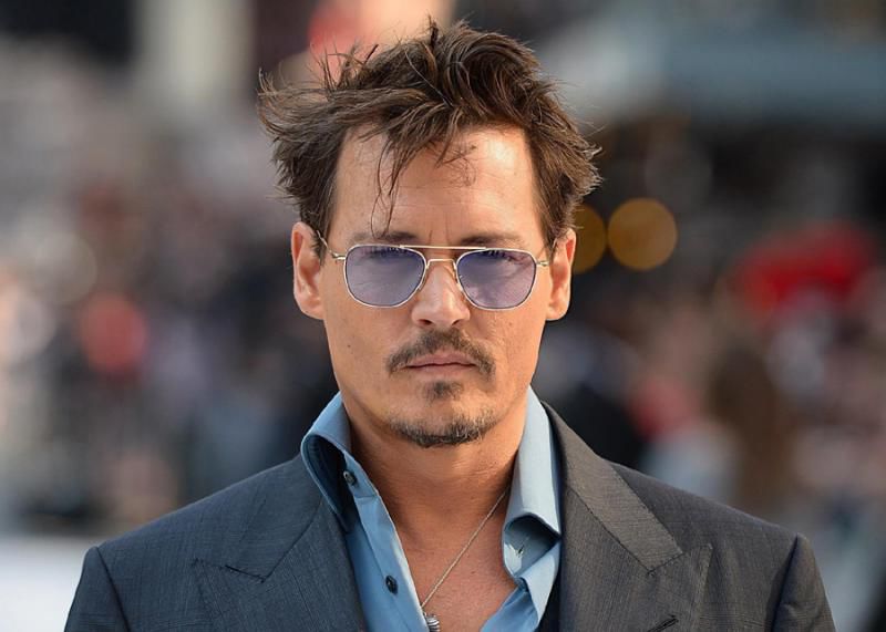 Johnny Depp spune că i s-au furat 30 de milioane de dolari.