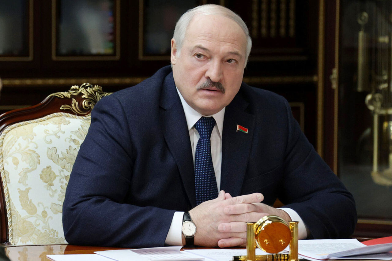 Лукашенко: Против всех стран СНГ развязана «настоящая гибридная война».