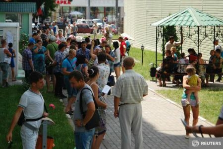 Potrivit acestuia, regiunea Rostov, limitrofa Ucrainei, si-a epuizat toate posibilitatile de a oferi gazduire refugiatilor din tara vecina.