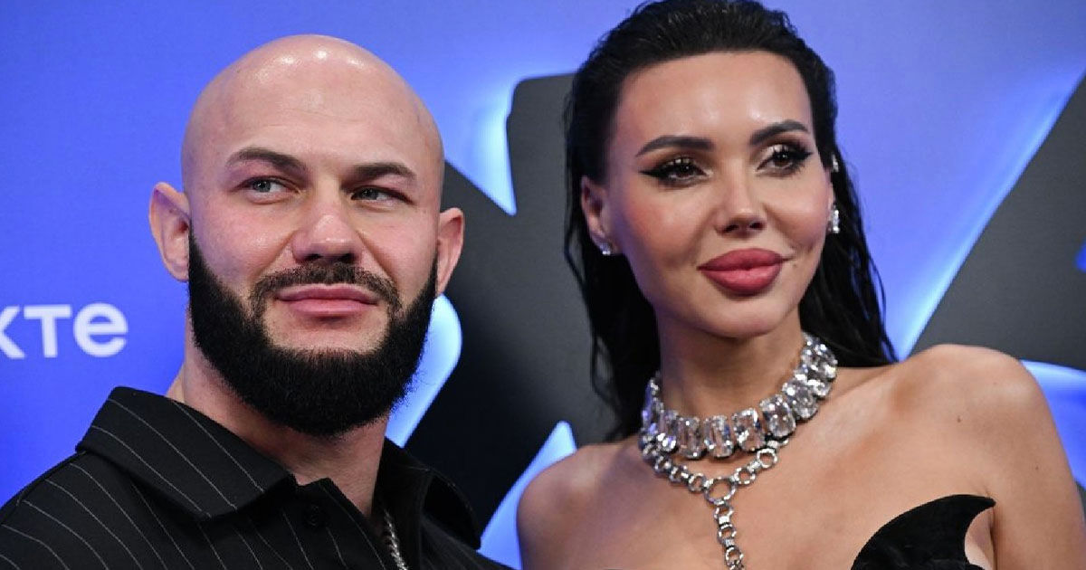 Oksana Samoilova divorțează de Djigan.