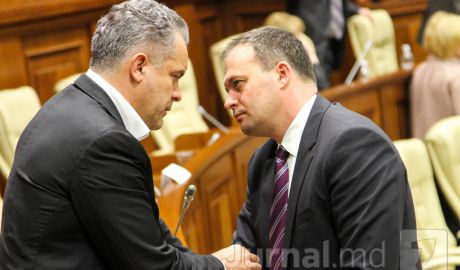 Andrian Candu a minţit când a spus că nu a reprezentat companiile lui Plahotniuc. Foto: jurnal.md