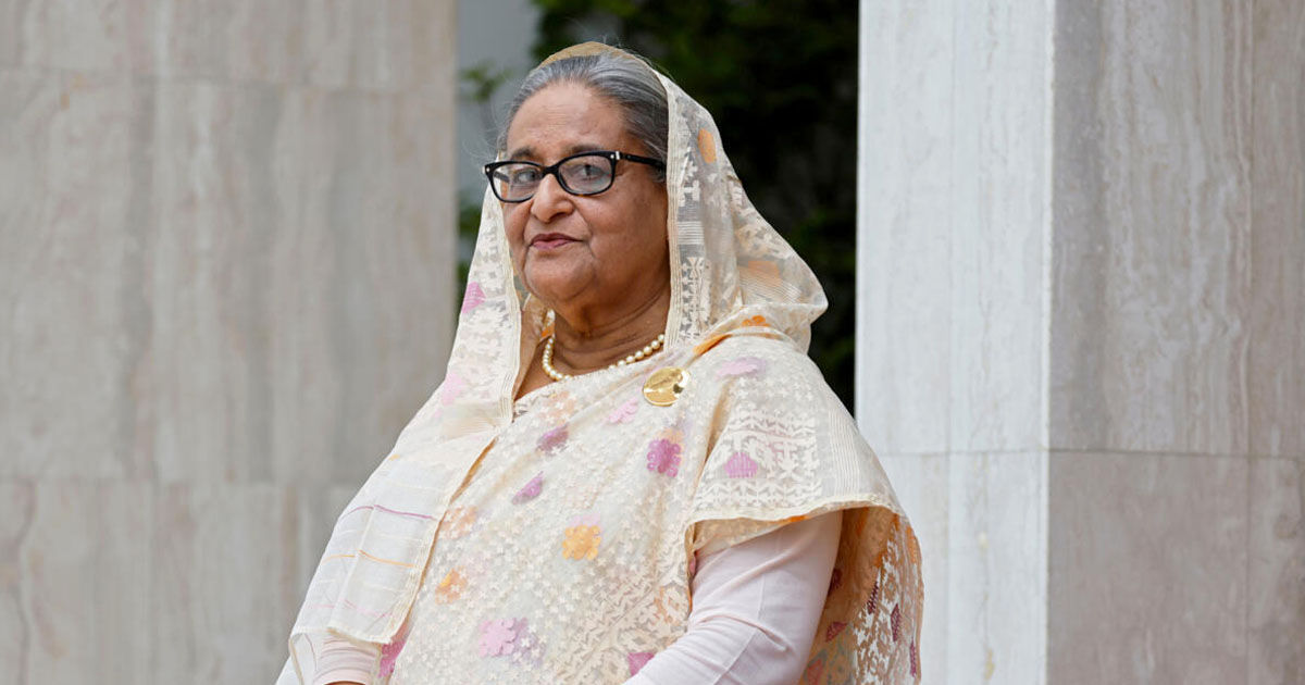 Aproape 10 kilograme de aur, confiscate din casetele bancare a fostului premier din Bangladesh.