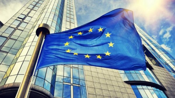 Noul gazoduct va ajuta la reducerea dependenţei de Rusia.