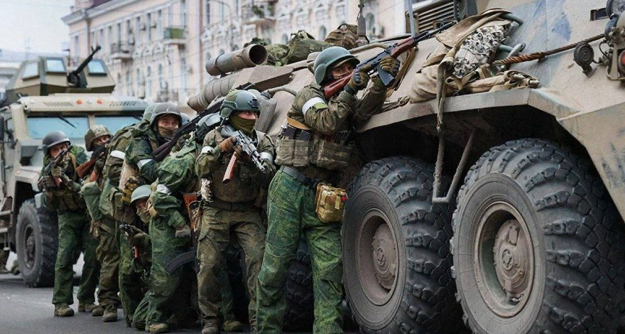 Reuters: Наемники ЧВК "Вагнер" взяли под контроль все военные объекты в Воронеже.
