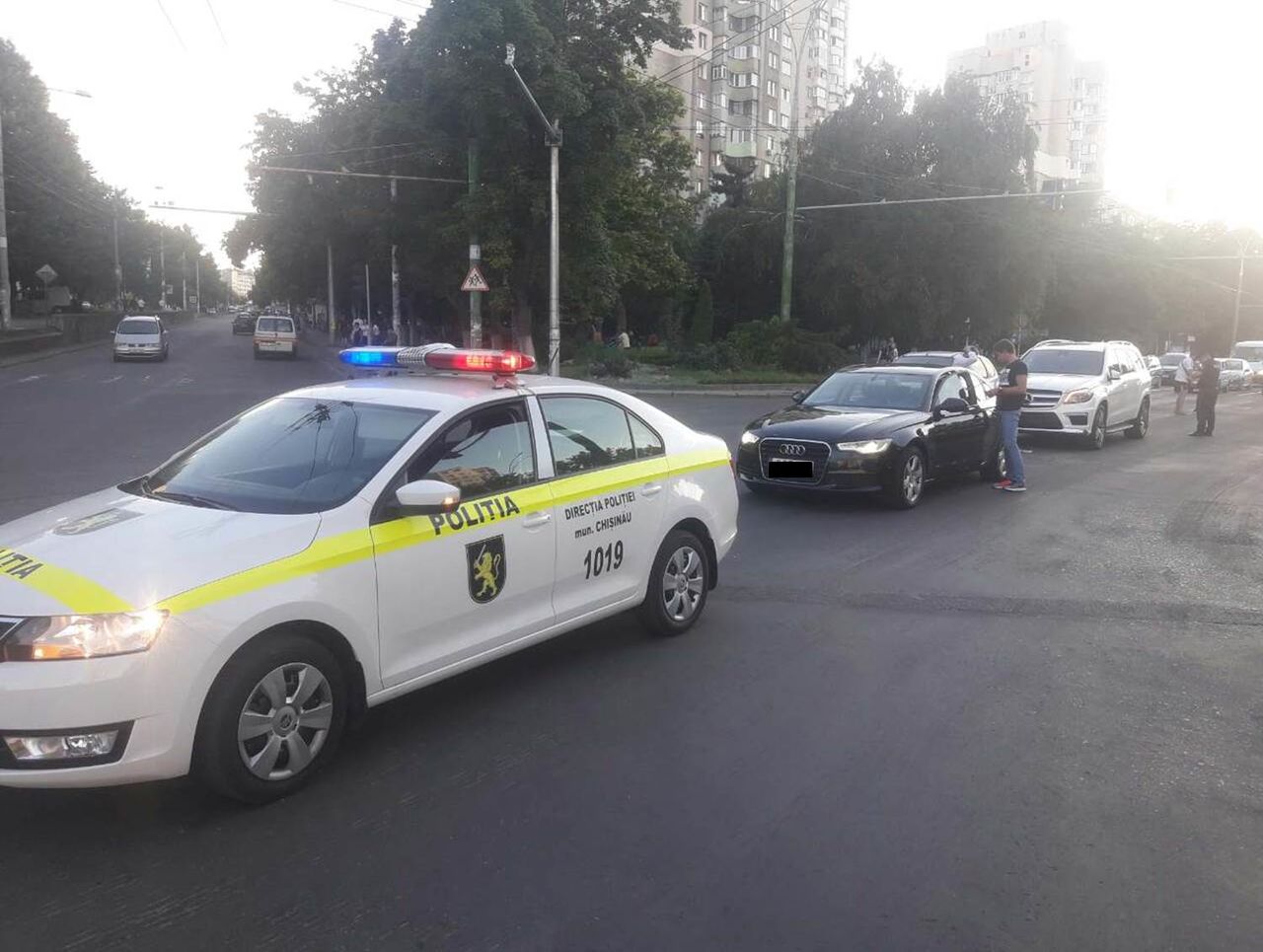 Полиция наказала не только водителей виновных в совершении ППД, но и руководителей неавторизованных строек. 